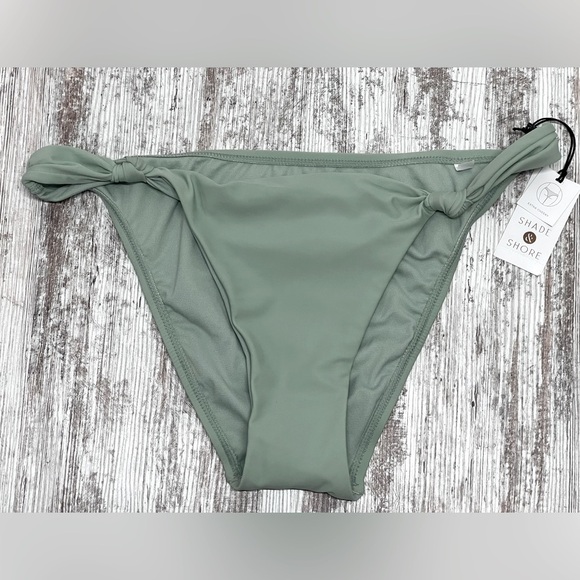Women's Knot Detail Cheeky Bikini Bottom -
Shade & Shore™ - XL (16-18) - Picture 3 of 8